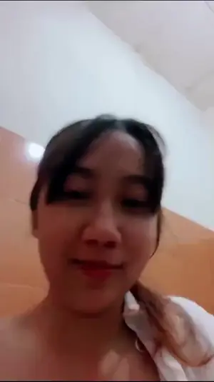 Cyra Cantik Toge Live Bugil Pamer Body Cyra Cantik Toge Live Bugil Pamer Body