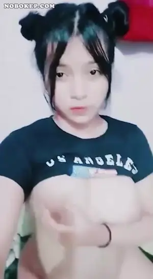 Zua Bocil Pamer Remas Toket Zua Bocil Pamer Remas Toket
